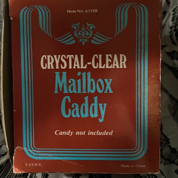 Vintage Crystal Clear Mailbox Caddy - Picture 4 of 5